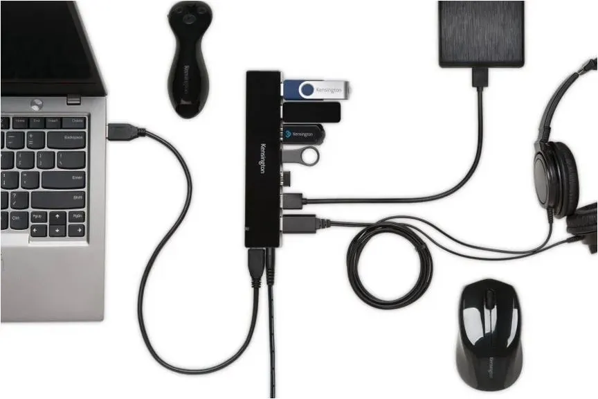 معرفی داک استیشن و تفاوت Dock Station با Hub